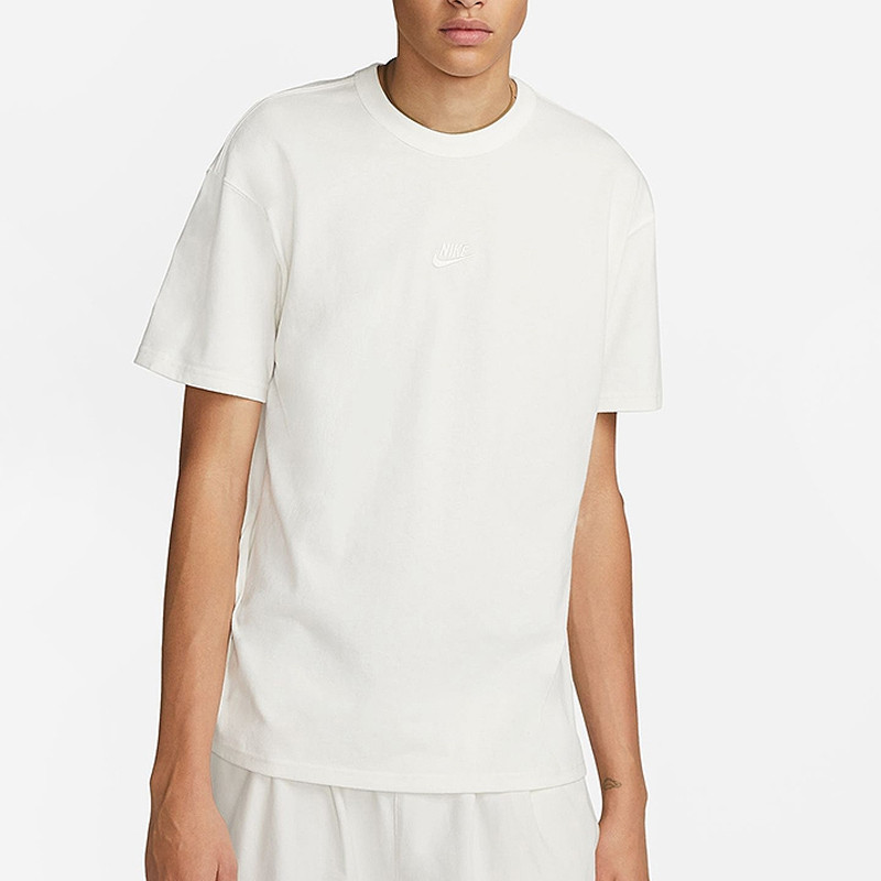 BAJU SNEAKERS NIKE Sportswear Premium Essentials Tee