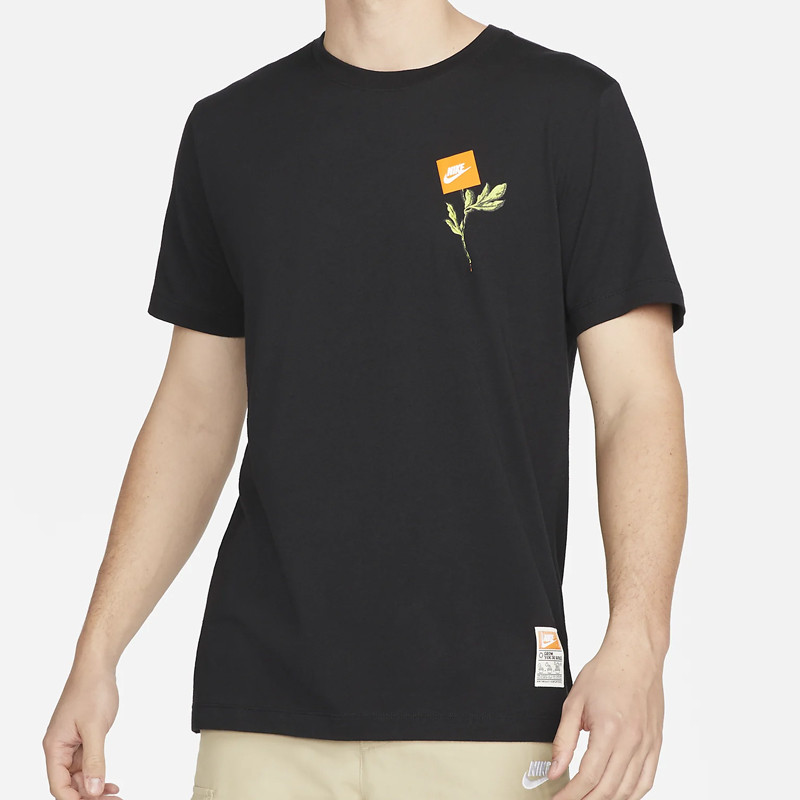 BAJU SNEAKERS NIKE Sportswear Sole Tee