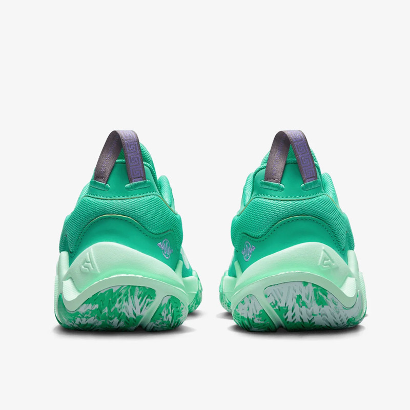 SEPATU BASKET NIKE Giannis Immortality 2 GS