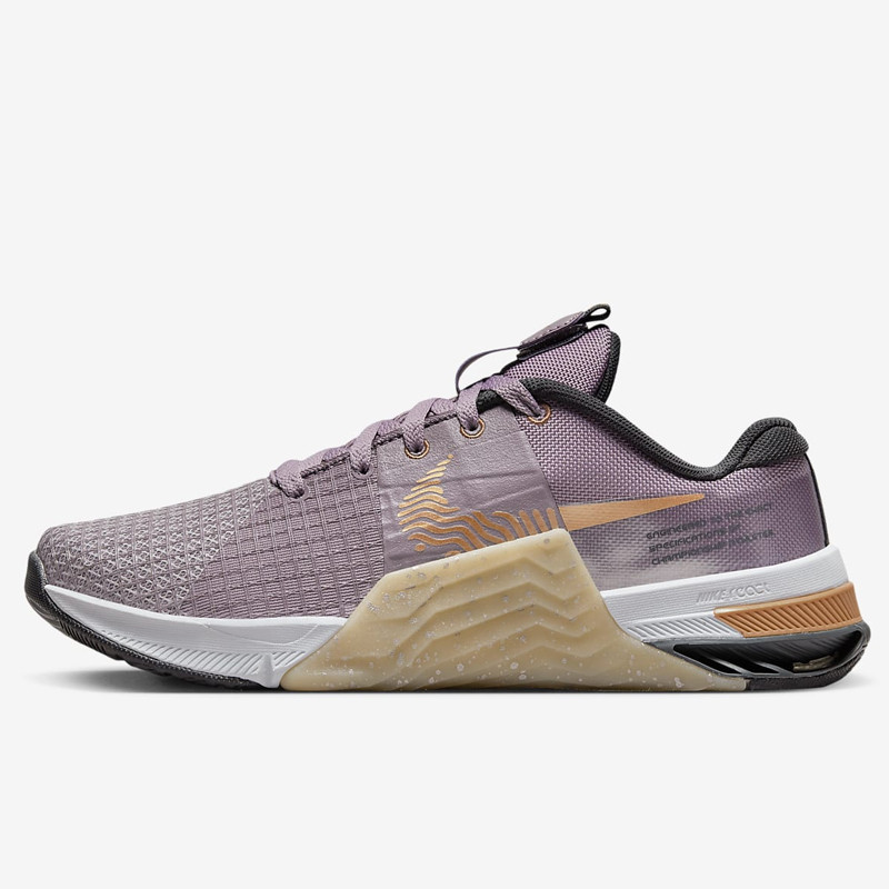 SEPATU TRAINING NIKE Wmns Metcon 8 PRM