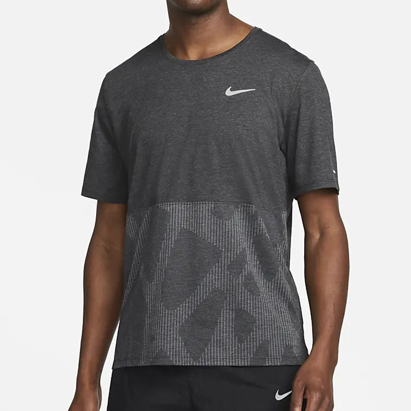 BAJU LARI NIKE Dri-FIT Run Division Core Tee