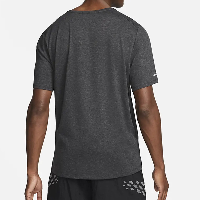 BAJU LARI NIKE Dri-FIT Run Division Core Tee