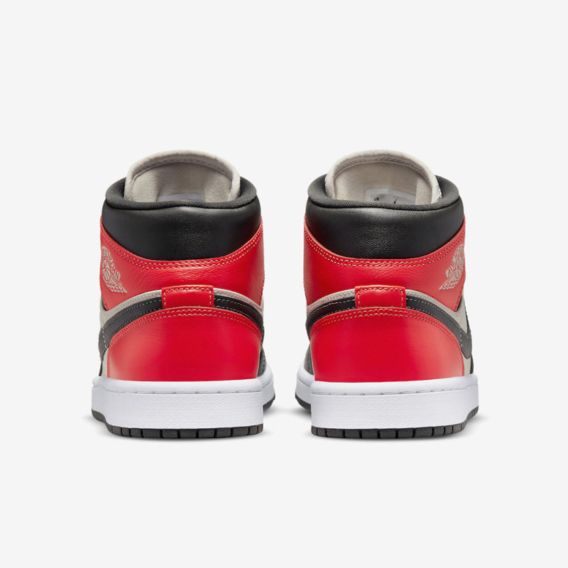 Wmns AJ 1 Mid SE foto 3
