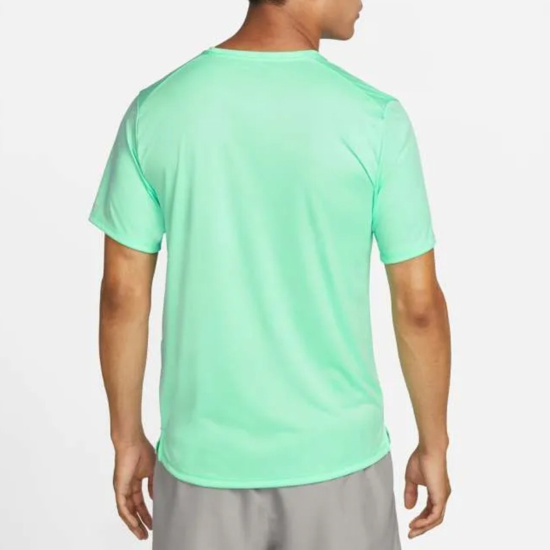 BAJU LARI NIKE Dri-FIT UV Miler Run Division Tee