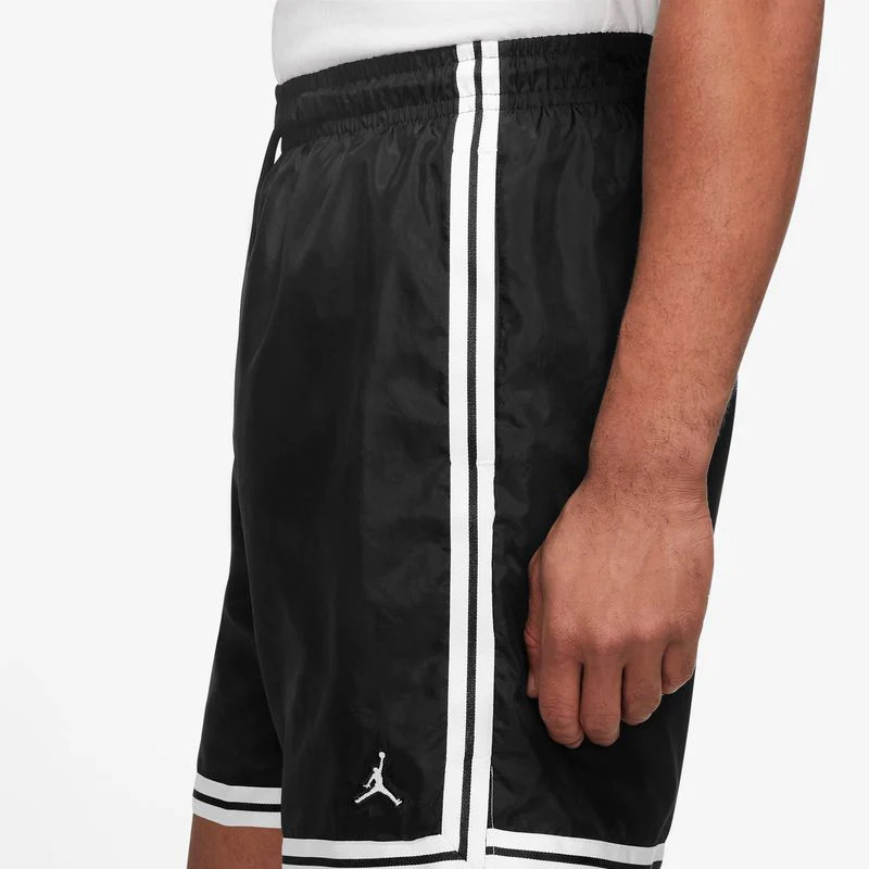 CELANA BASKET AIR JORDAN Essential Woven Shorts