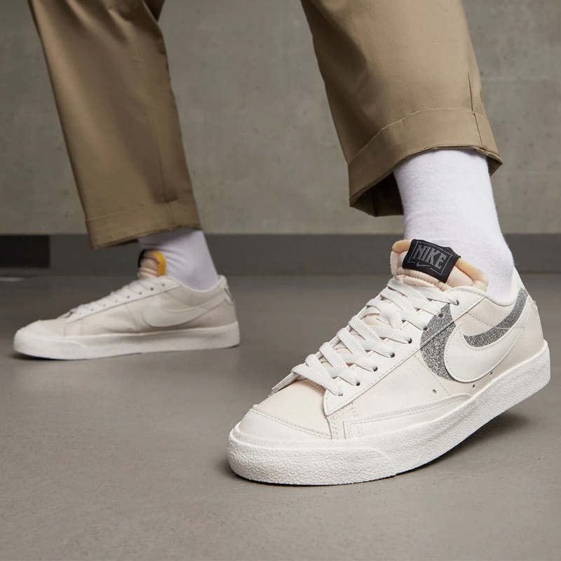 SEPATU SNEAKERS NIKE Blazer Low '77 PRM Shadow Halloween 