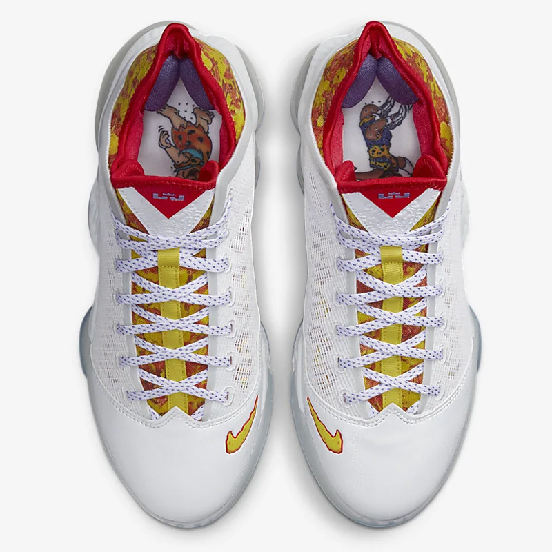 SEPATU BASKET NIKE LeBron 19 Low Fruity Pebbles