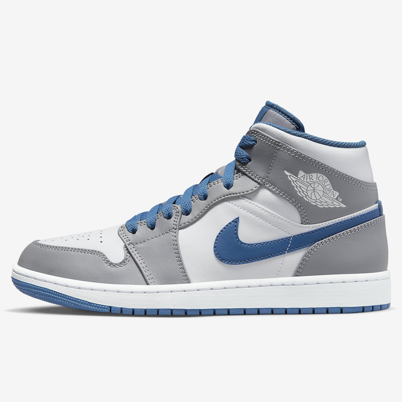 SEPATU BASKET AIR JORDAN AJ 1 Mid