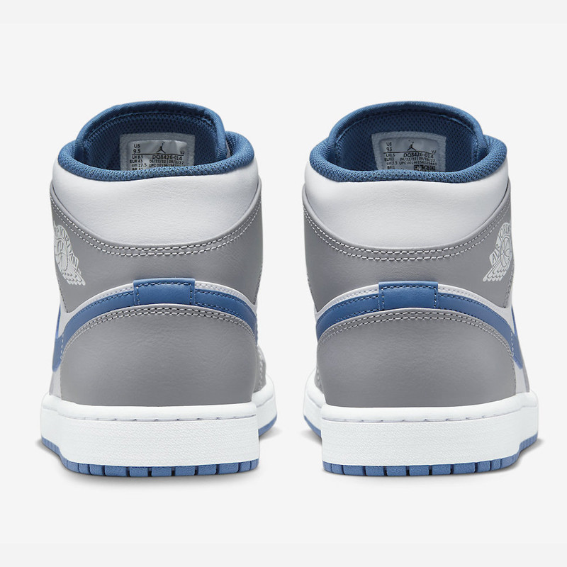 SEPATU BASKET AIR JORDAN AJ 1 Mid