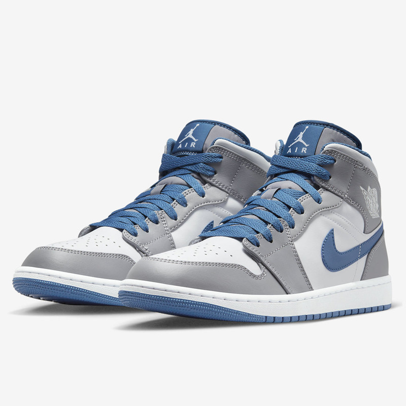 SEPATU BASKET AIR JORDAN AJ 1 Mid