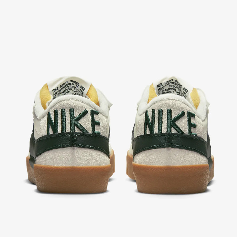 SEPATU SNEAKERS NIKE Blazer Low '77 Jumbo