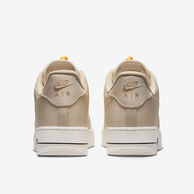 SEPATU SNEAKERS NIKE Air Force 1 '07 LV8