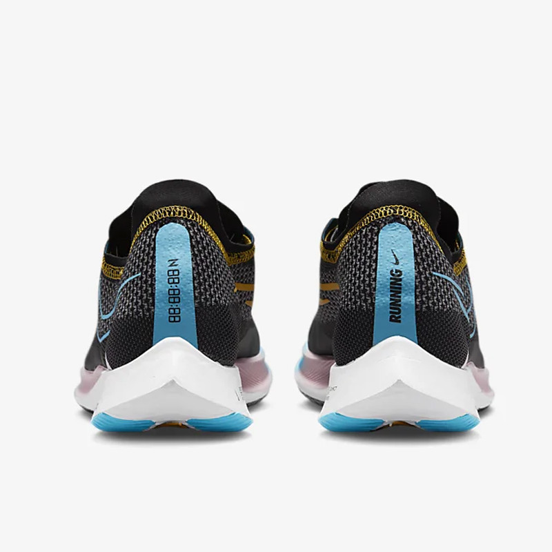 SEPATU LARI NIKE ZoomX Streakfly