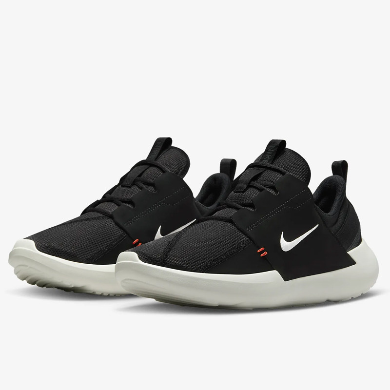 SEPATU SNEAKERS NIKE E-Series AD