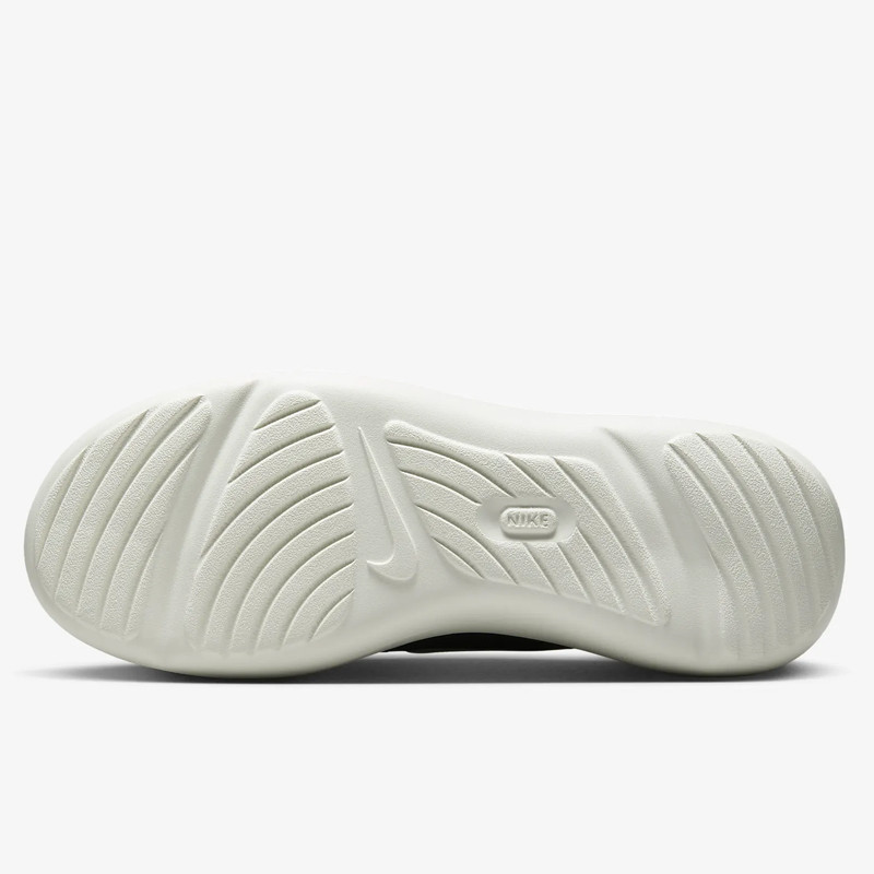 SEPATU SNEAKERS NIKE E-Series AD