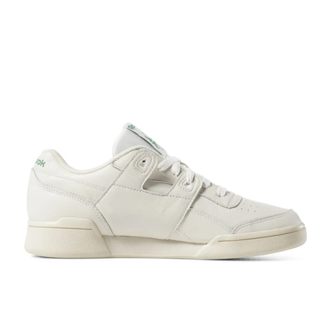 SEPATU SNEAKERS REEBOK Wmns Workout Lo Plus
