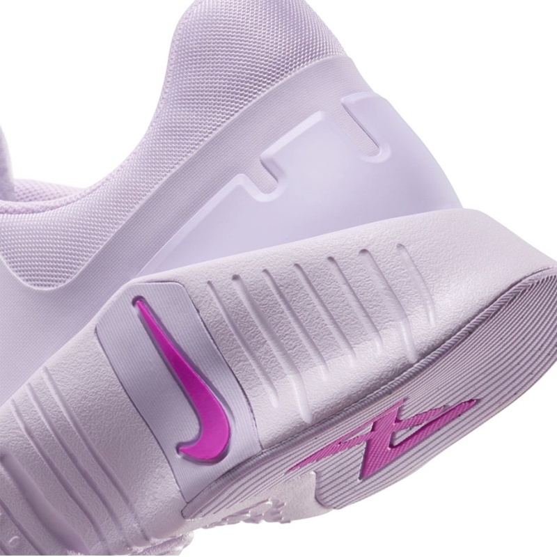 SEPATU TRAINING NIKE Wmns Free Metcon 5