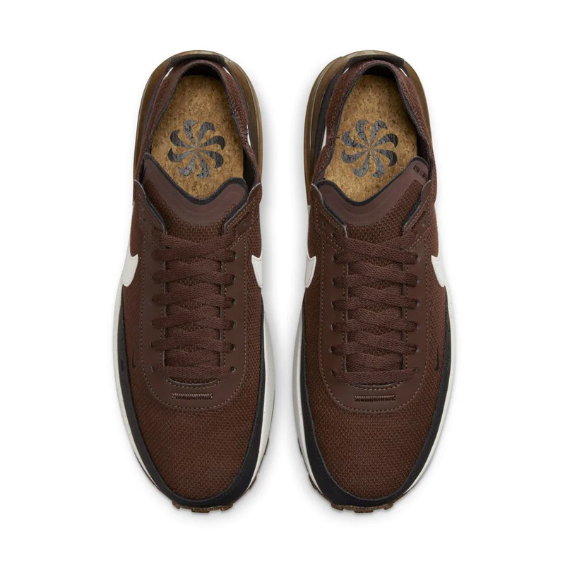 SEPATU SNEAKERS NIKE Waffle One SE