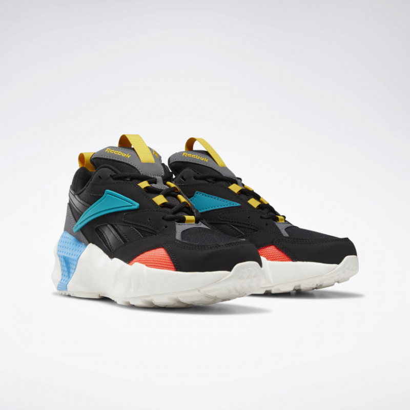 SEPATU SNEAKERS REEBOK Aztrek Double Nu Pops