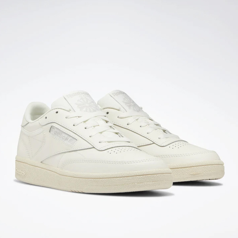 SEPATU SNEAKERS REEBOK Wmns Club C 85