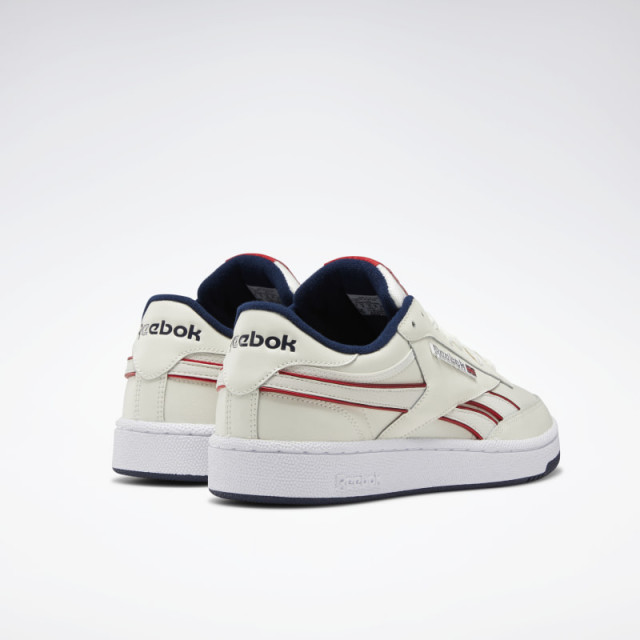 SEPATU SNEAKERS REEBOK Revenge Plus Mu