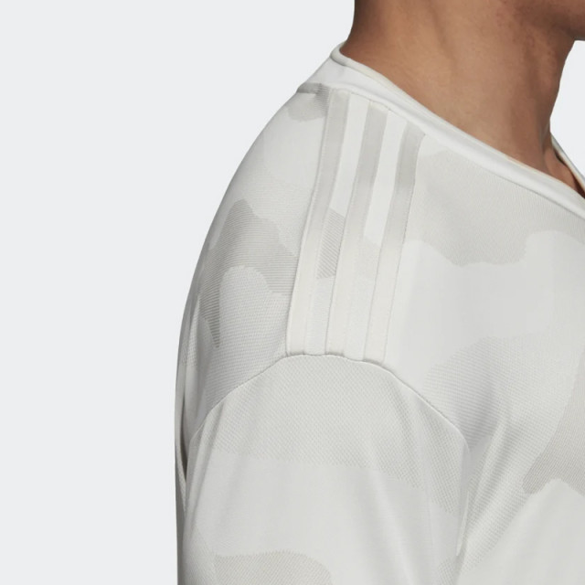 BAJU FOOTBALL ADIDAS Juventus Away Stadium Jersey