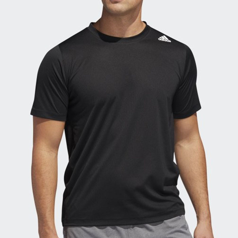 BAJU TRAINING ADIDAS FreeLift Sport Fitted 3-Stripes Tee