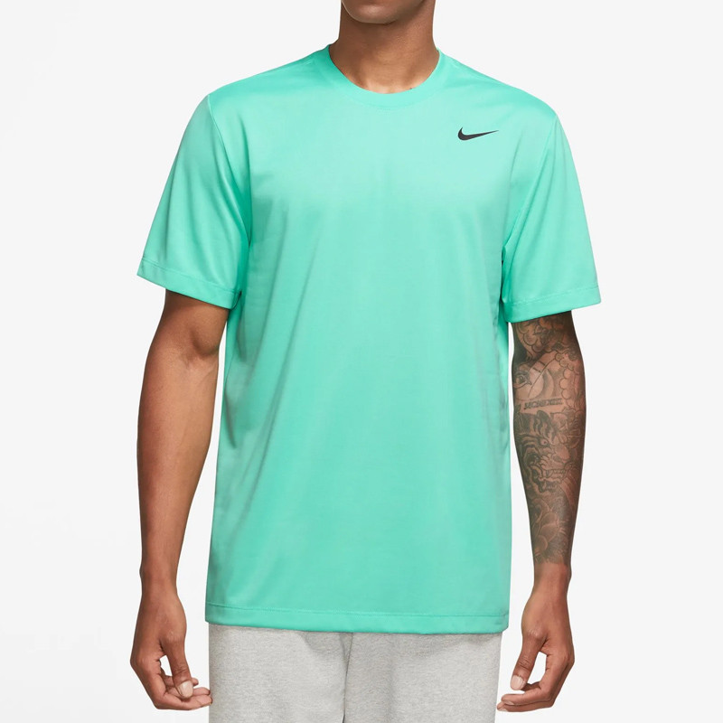 BAJU TRAINING NIKE Dri-FIT Reset Tee