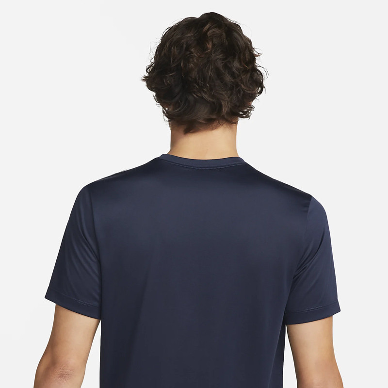 BAJU TRAINING NIKE Dri-FIT Reset Tee