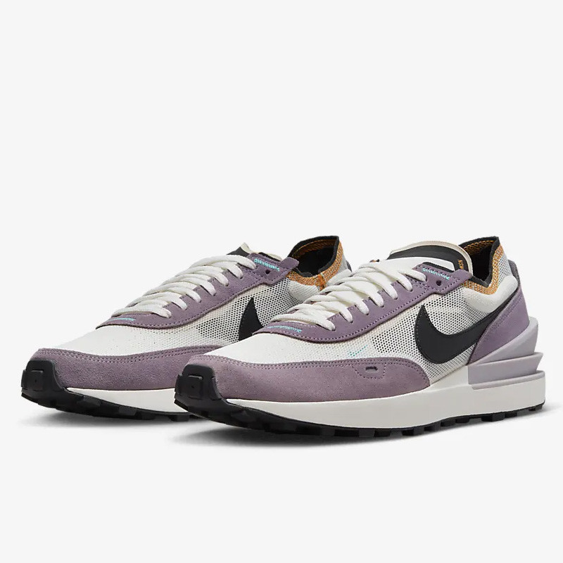 SEPATU SNEAKERS NIKE Waffle One SE