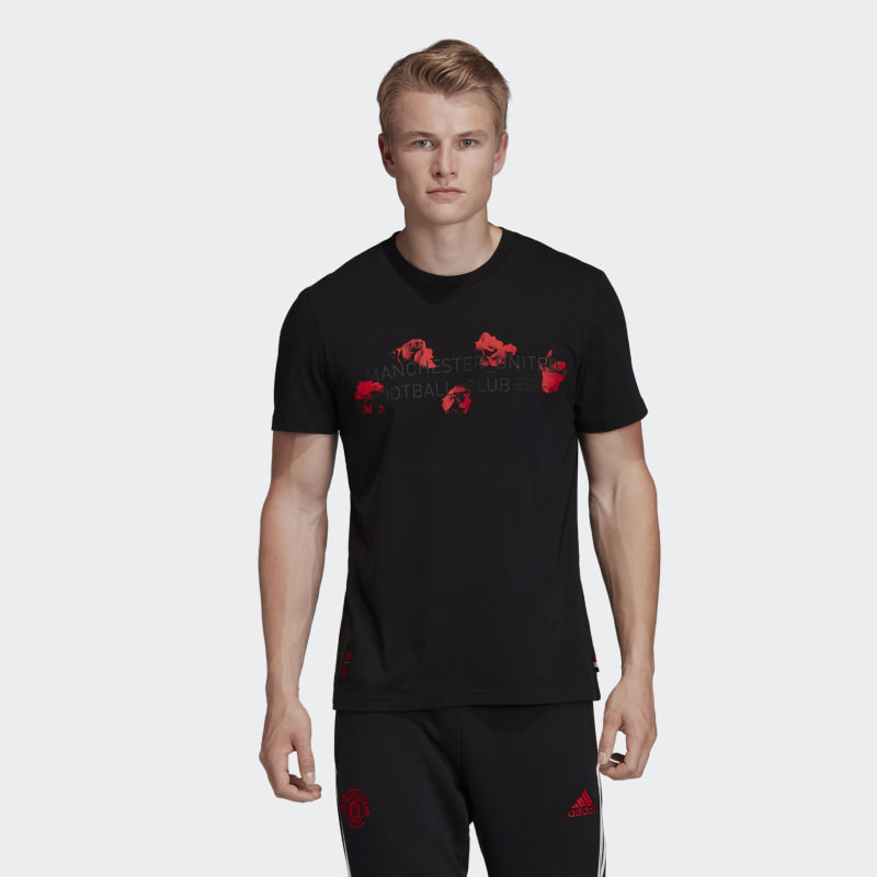 BAJU FOOTBALL ADIDAS Manchester United Street Graphic Tee