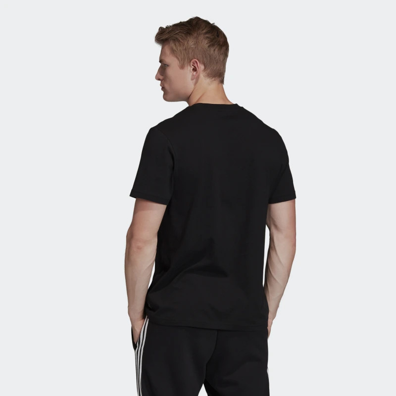 BAJU FOOTBALL ADIDAS Manchester United Street Graphic Tee