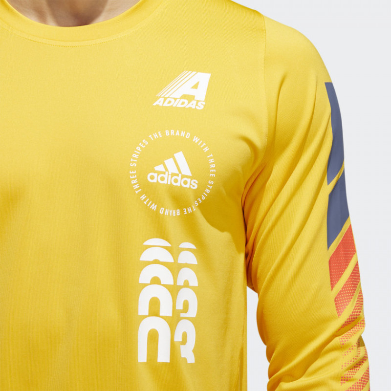 BAJU SNEAKERS ADIDAS Moto Pack Freelift Tee