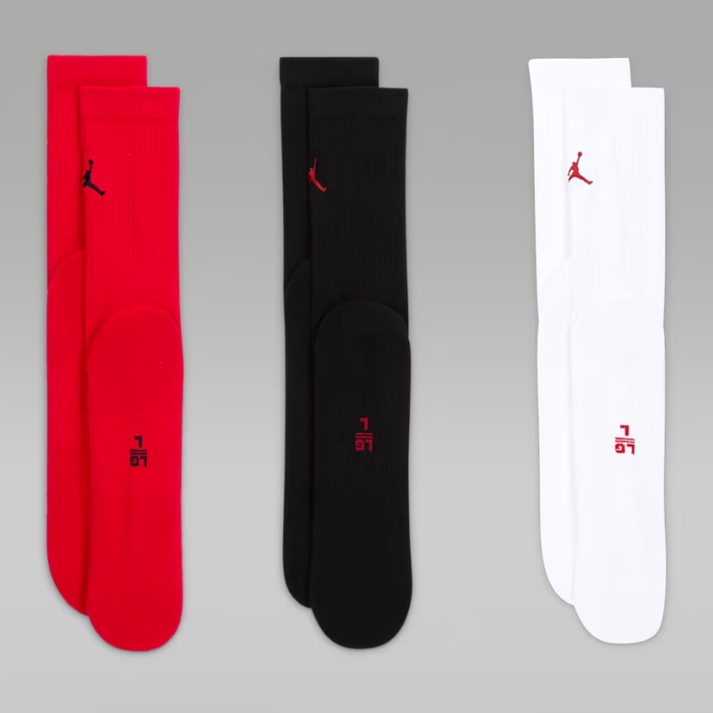 KAOS KAKI BASKET AIR JORDAN Everyday Crew Socks 3 pairs