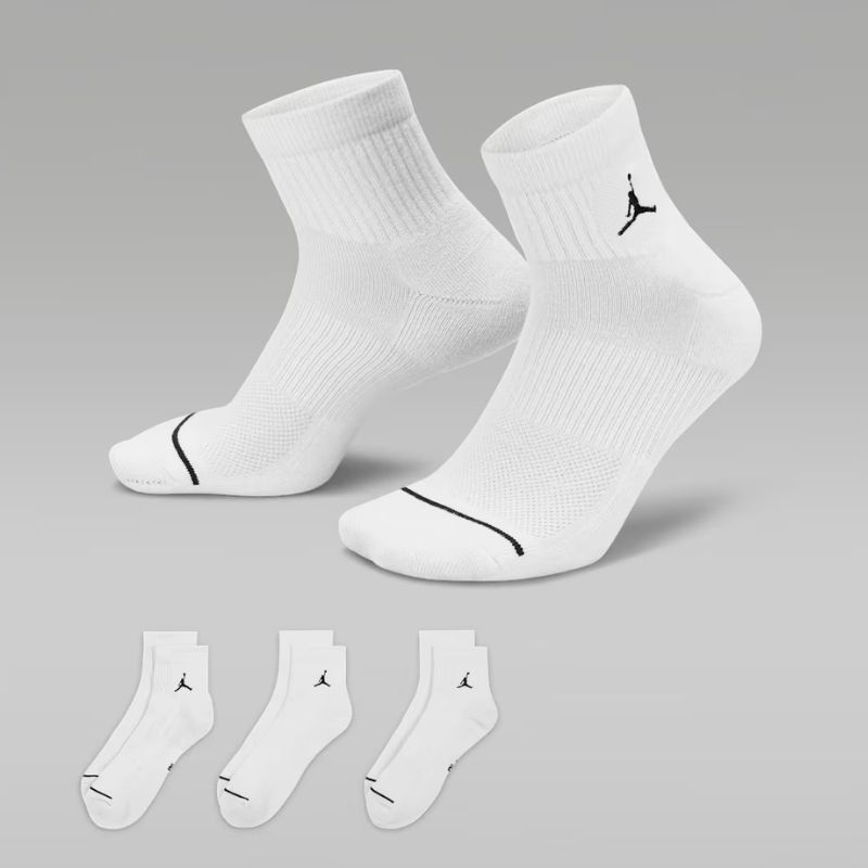 KAOS KAKI BASKET AIR JORDAN Everyday Ankle Socks 3 Pairs