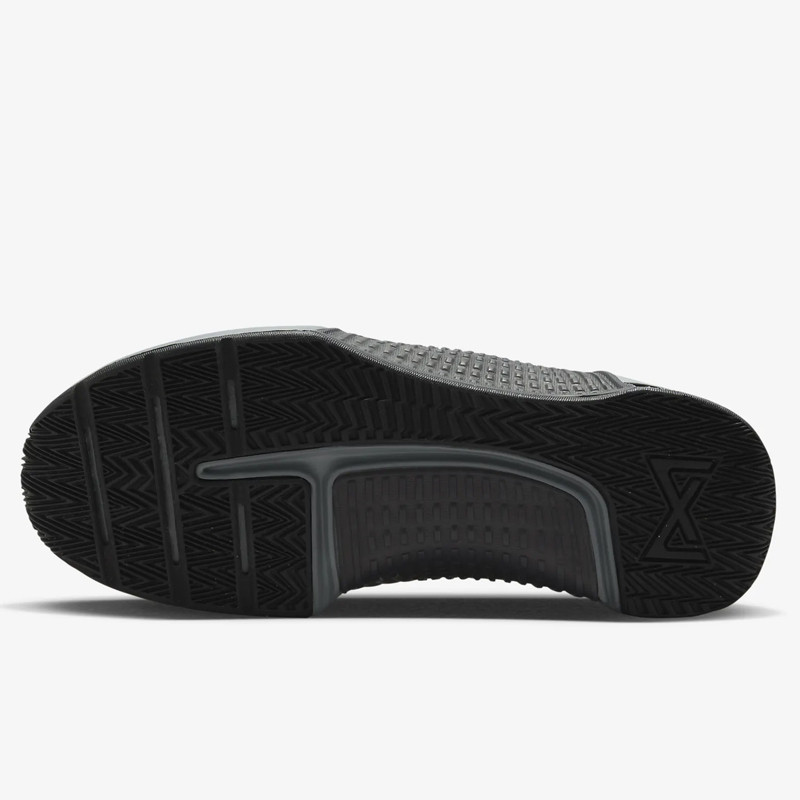 SEPATU TRAINING NIKE Metcon 9