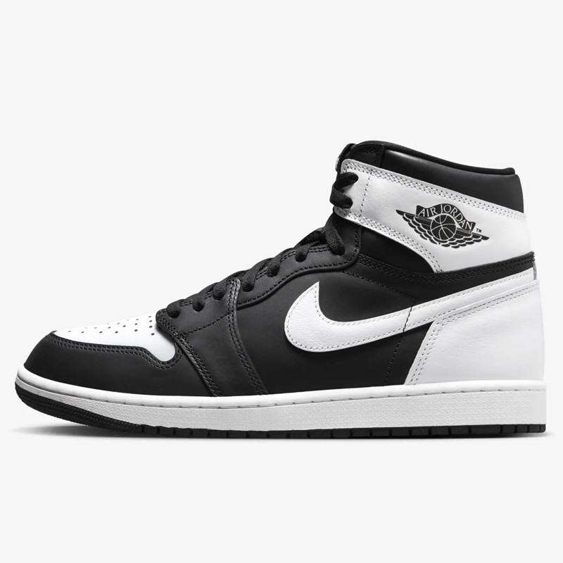 Jual Sepatu Sneakers Air Jordan Aj 1 Retro High Og Black White Original Dz5485 010 Termurah di Indonesia hoopspoint