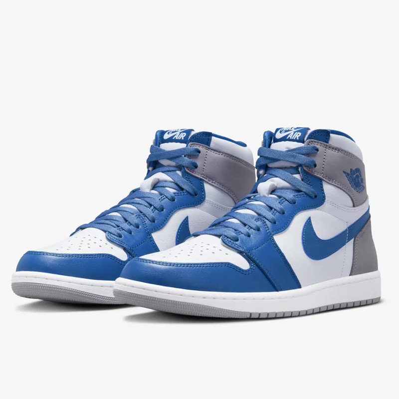 SEPATU SNEAKERS AIR JORDAN AJ 1 Retro High OG