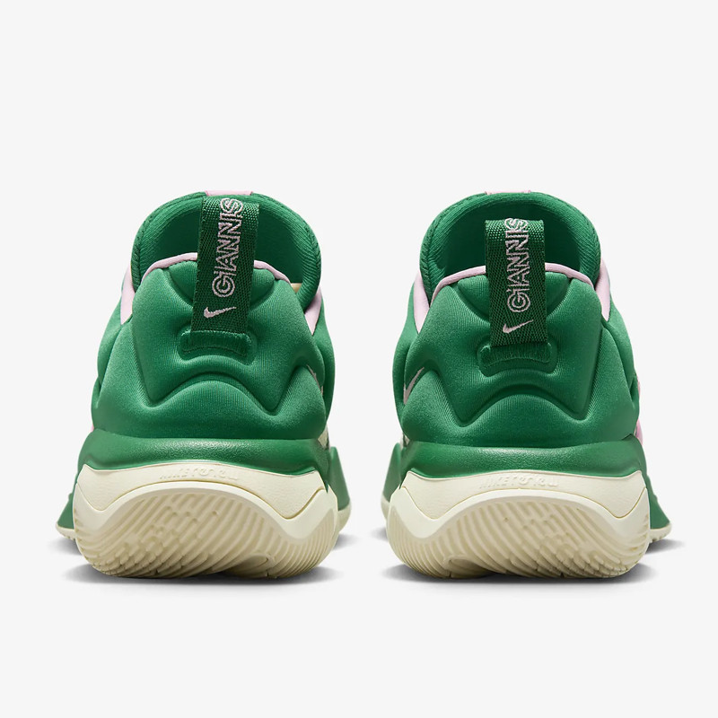 SEPATU BASKET NIKE Giannis Immortality 3 EP