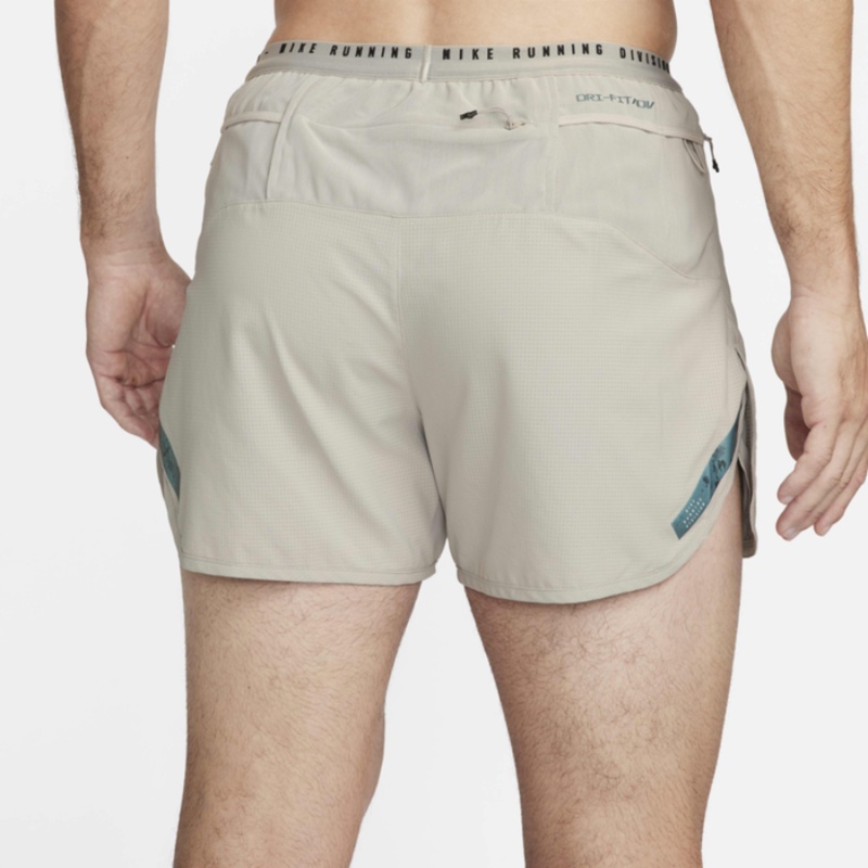 CELANA LARI NIKE Dri-FIT ADV Run Division Shorts