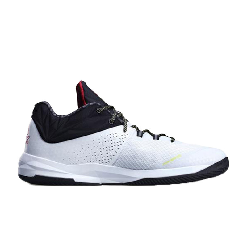 SEPATU BASKET PEAK Dwight Howard II Low