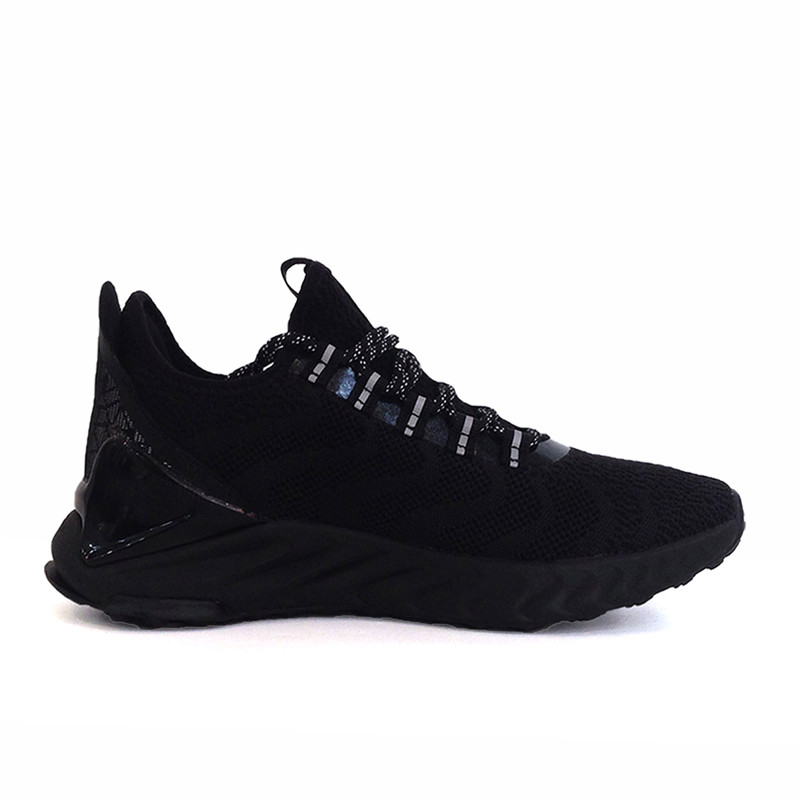 SEPATU LARI PEAK TaiChi King