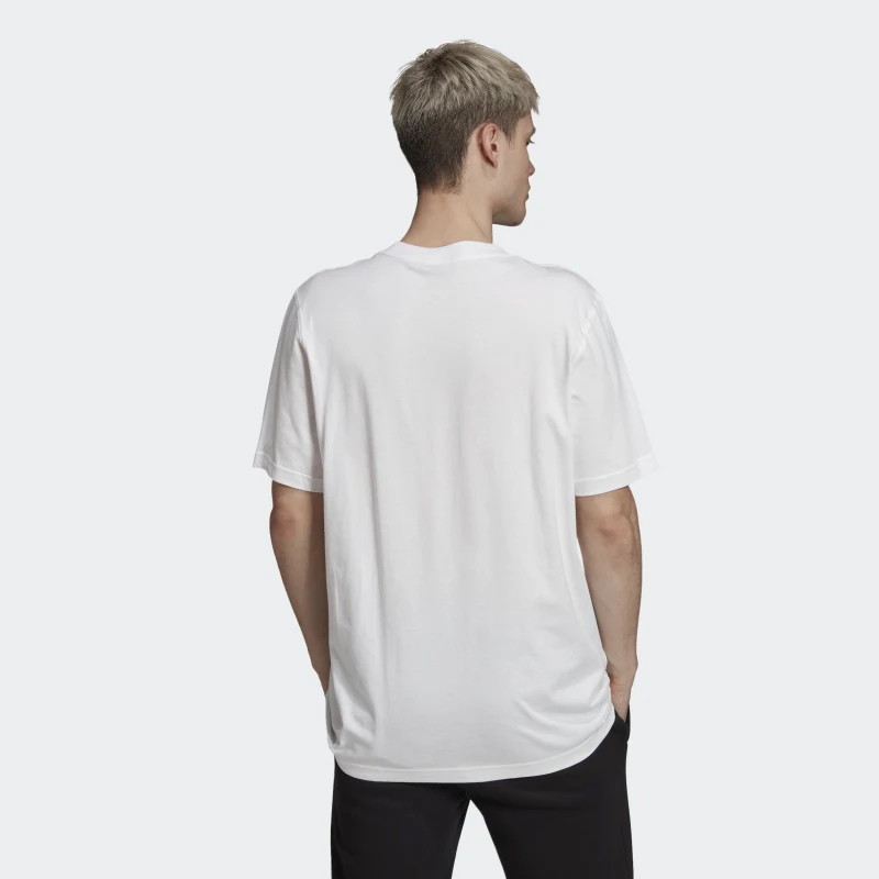 BAJU SNEAKERS ADIDAS Filled Label Tee