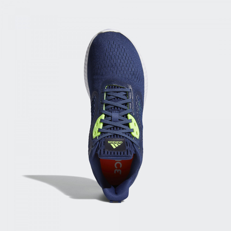 SEPATU LARI ADIDAS Edge RC 3