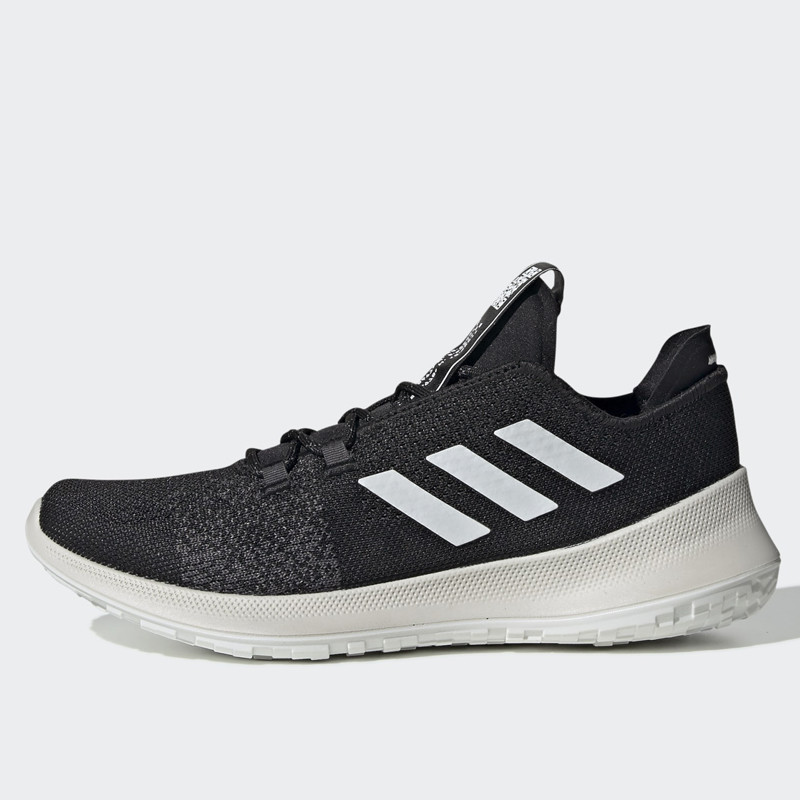SEPATU LARI ADIDAS Wmns Sensebounce + Ace