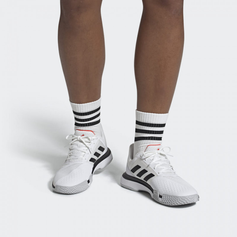 SEPATU TENNIS ADIDAS Courtjam Bounce
