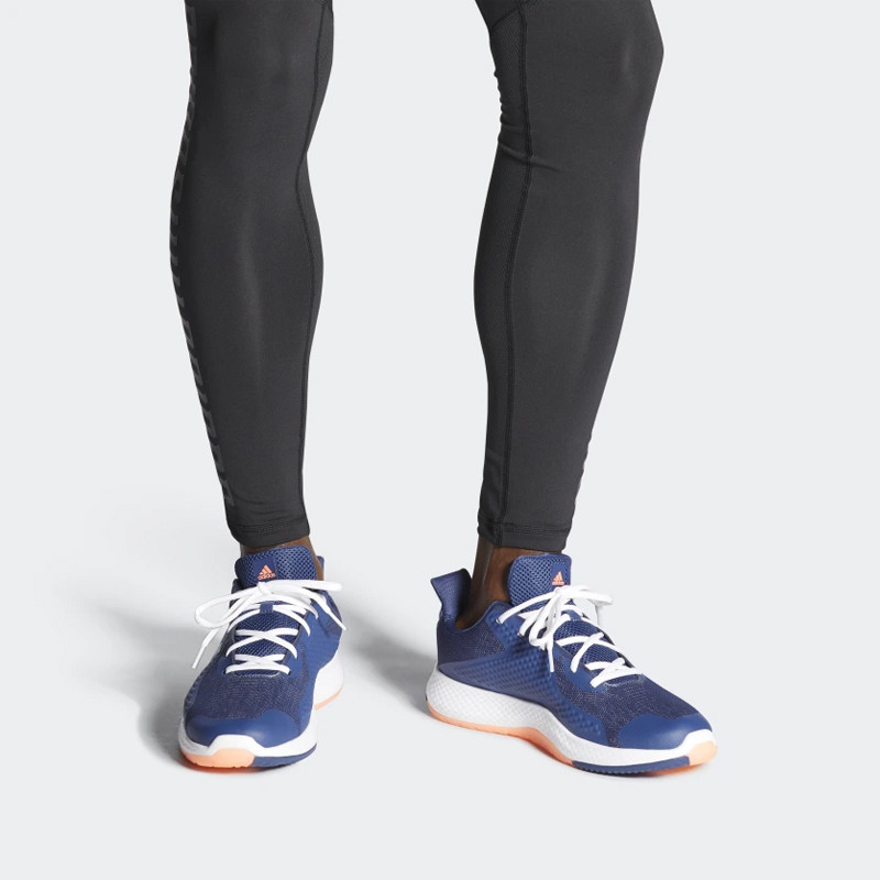 SEPATU TRAINING ADIDAS Fitbounce Trainer