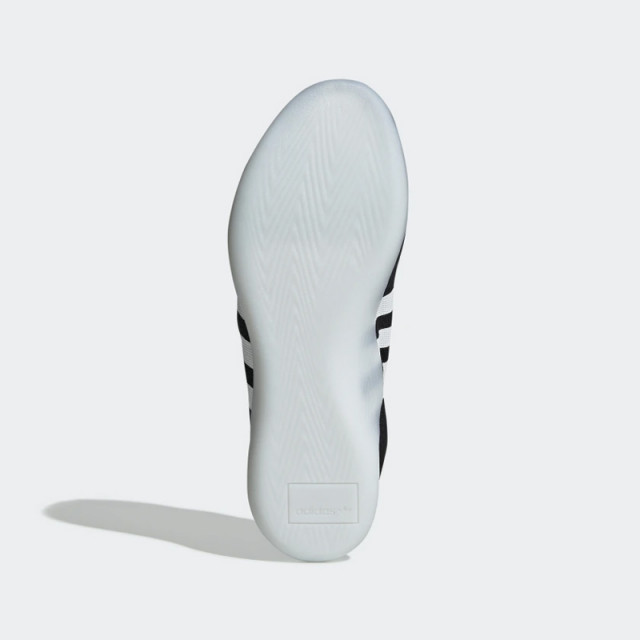 SEPATU TRAINING ADIDAS Wmns Taekwondo Team