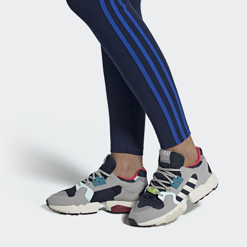 SEPATU TRAINING ADIDAS Wmns Zx Torsion