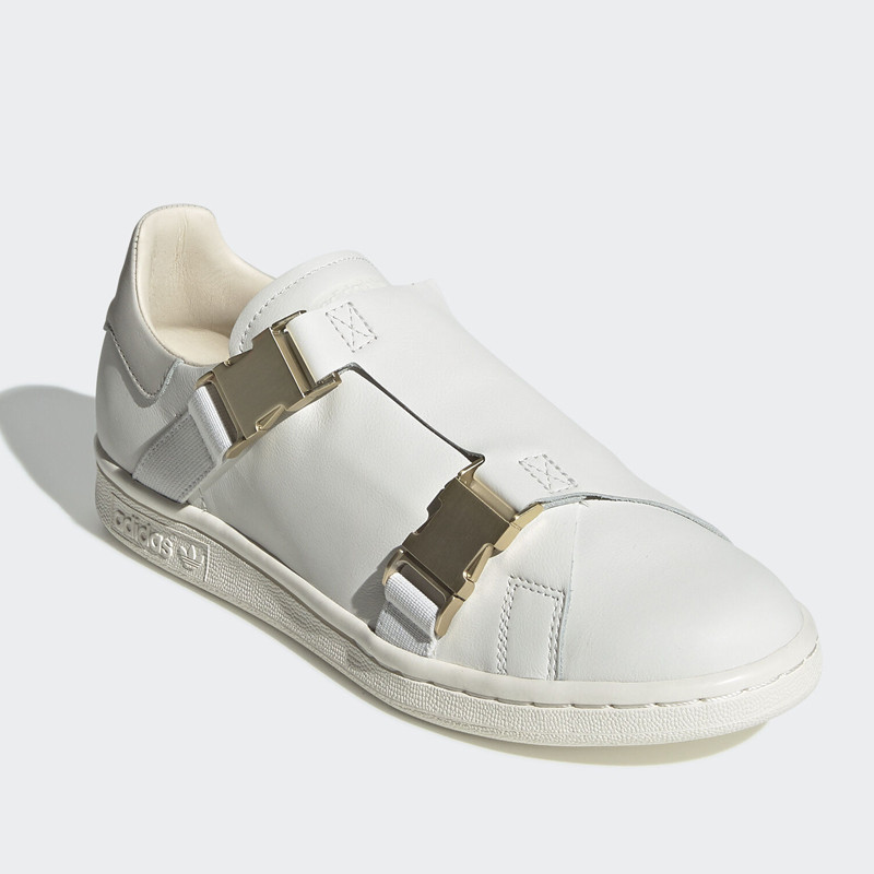 SEPATU SNEAKERS ADIDAS Wmns Stan Smith Buckle